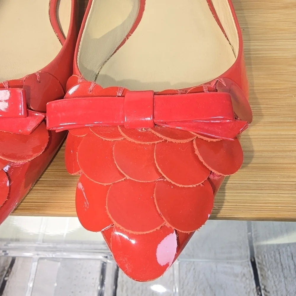 KATE SPADE NEW YORK ERICA RED PATENT FLATS WOMENS SIZE 6 1/2 EUC